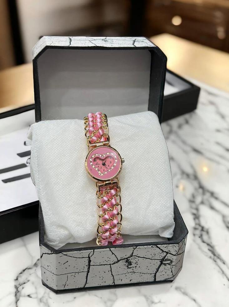 Ladies Fashion Watch – Elegant Quartz Design with Stylish Strap