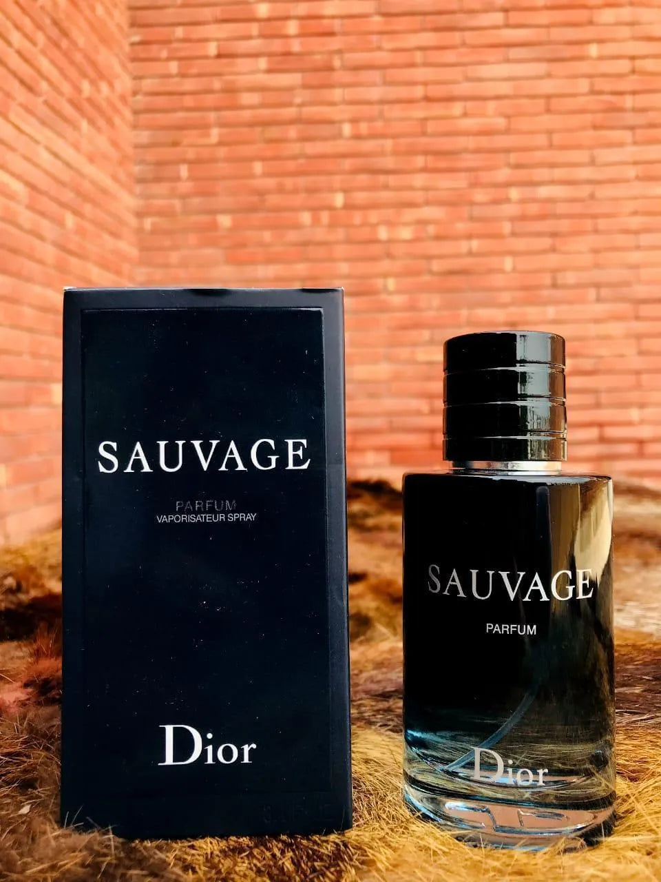 Sauvage by Christian Dior Men’s Perfume | Long-Lasting Fragrance, Refreshing & Mood Enhancing – Black